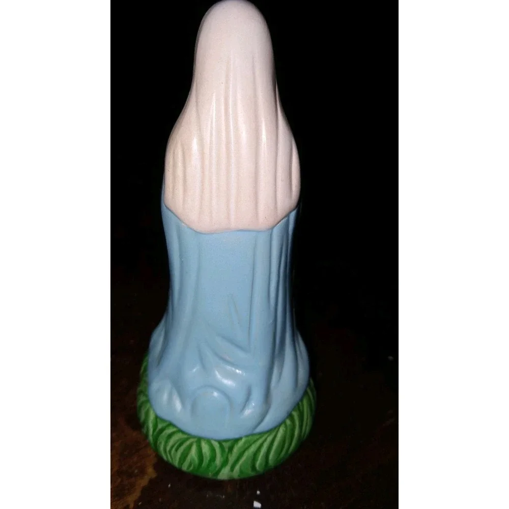 CERAMIC‎ NATIVITY FIGURE THE MOTHER MARY